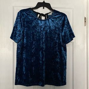 Beachlunchlounge Monique Colbat velvet top